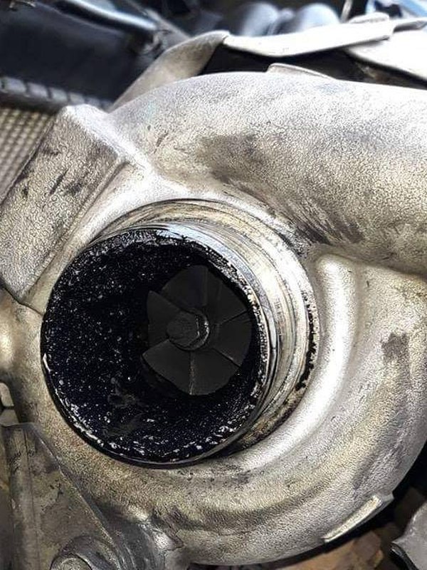 Turbodúchadlo zanesené karbónom pred vodíkovou dekarbonizáciou